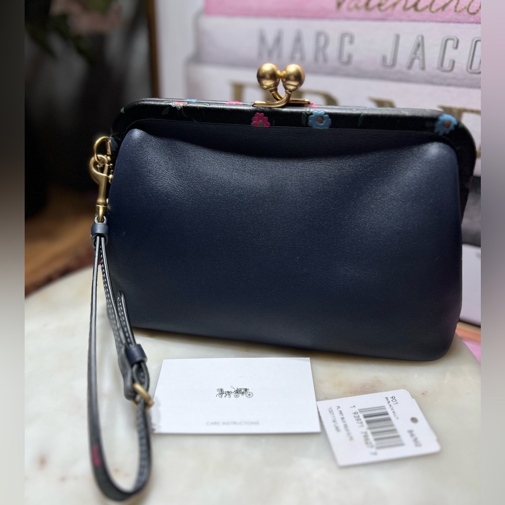 Coach 1941 Kisslock Clutch Black Floral Women's Bag NWT